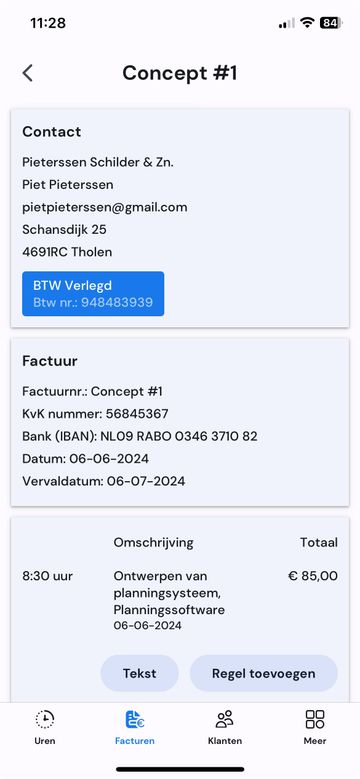 Detailscherm van geregistreerde uren op mobiel