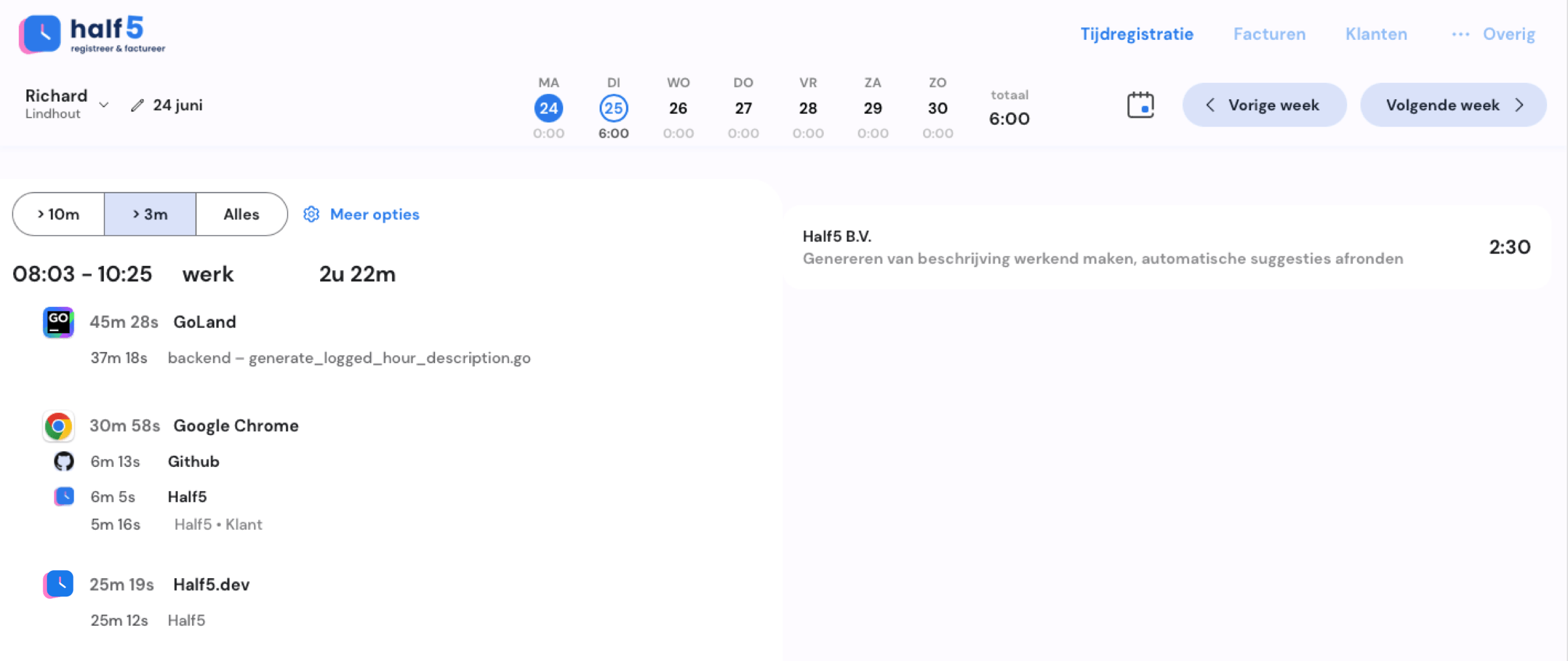 Overzicht van de tijdlijn met suggesties op basis van internet activiteit